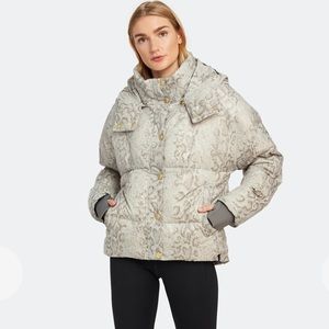 Varley Highland Puffer Jacket